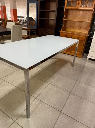 Mesa de comedor cristal y metal
