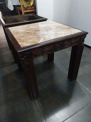 Mesitas auxiliares de madera y mármol