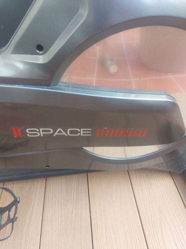 Bicicleta estática Salter Space Iron