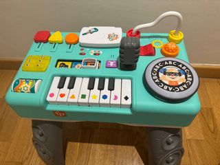 Mesa DJ Fisher-Price para niños