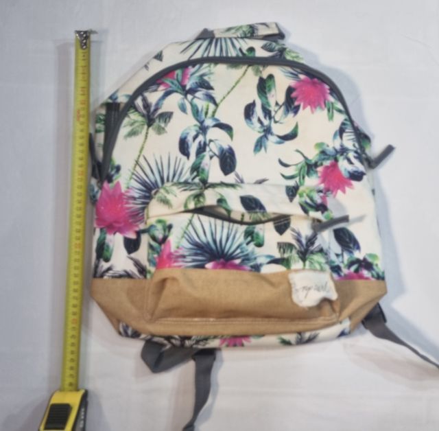 Mochila chica Rip Curl flores tropical