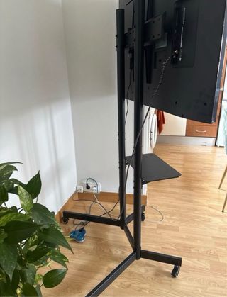 Rack TV móvil AISENS con ruedas y bandeja