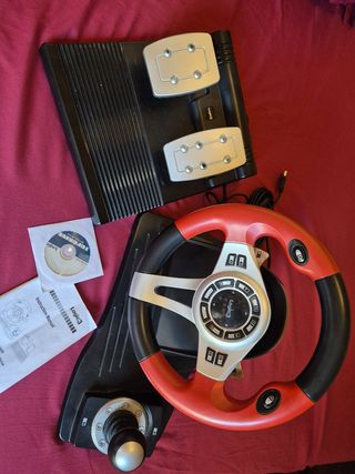 Volante Logic3 Top Drive GT + pedali PC