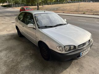 Toyota Corolla 2000