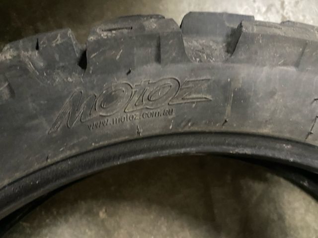 Juego ruedas motoZ
90/90-21 y 150/70-18