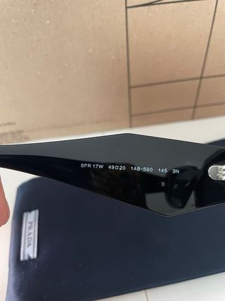 Occhiali da sole Prada mod 17ws neri