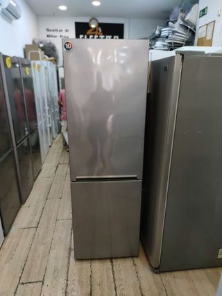 Nevera Beko con garantía transporte 