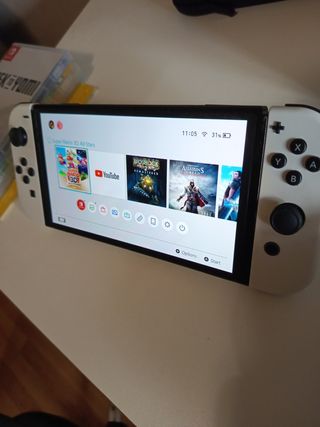 Nintendo Switch OLED Blanca en perfecto eatado