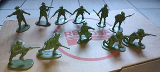 11 Soldatini plastica verdi Australiani