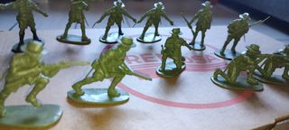 11 Soldatini plastica verdi Australiani