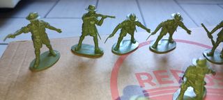 11 Soldatini plastica verdi Australiani