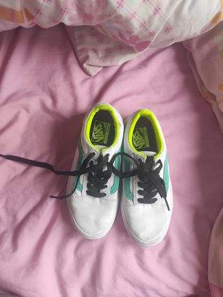 Zapatillas Vans Blancas y Turquesa 31