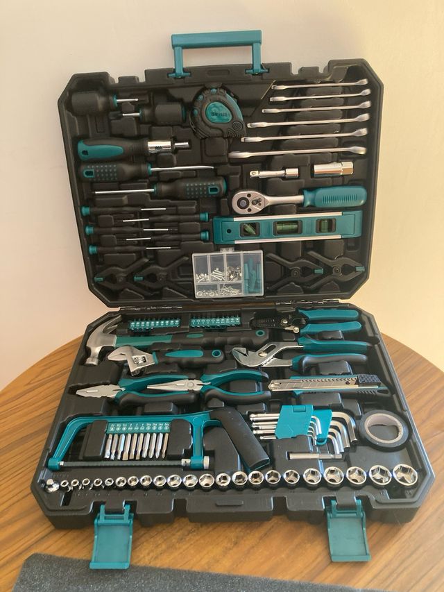 Caja de herramientas multiusos Sin estrenar