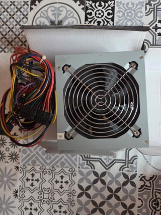 Fuente de Alimentación UNYKA 500W ATX 12V