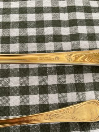 Set de cuchara salsera y sopera. baño oro 24k