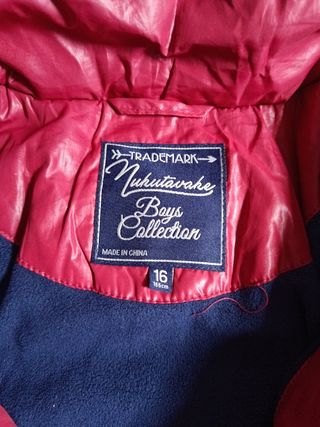 Cazadora niño roja y azul. Talla 16 años