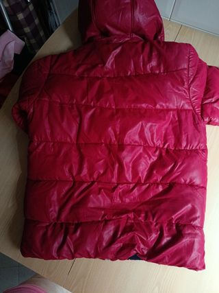 Cazadora niño roja y azul. Talla 16 años