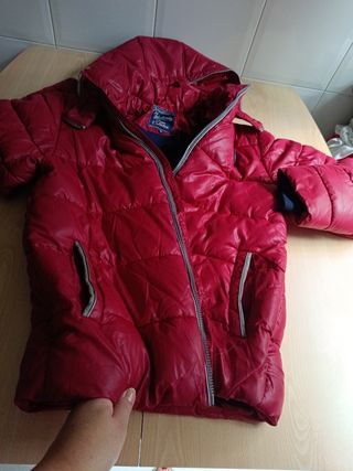 Cazadora niño roja y azul. Talla 16 años