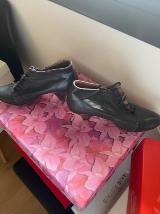 Zapatos de tacón negros