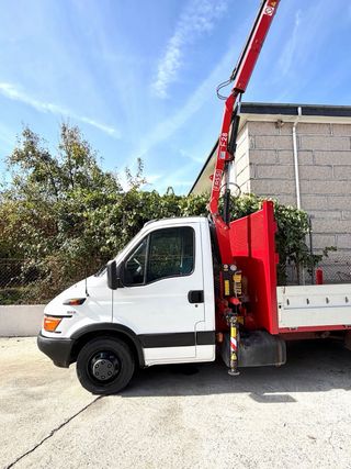 Camion grua//Camion pluma
