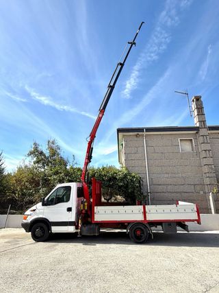 Camion grua//Camion pluma