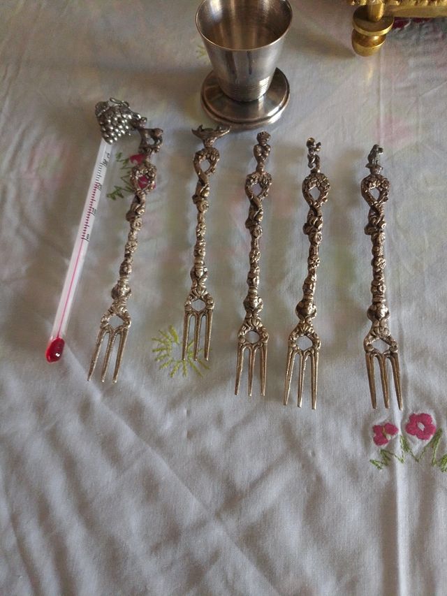 Lote 5 Tenedores Antiguos