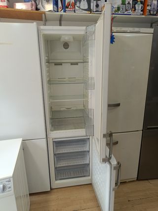 Nevera Beko con garantía y transporte
