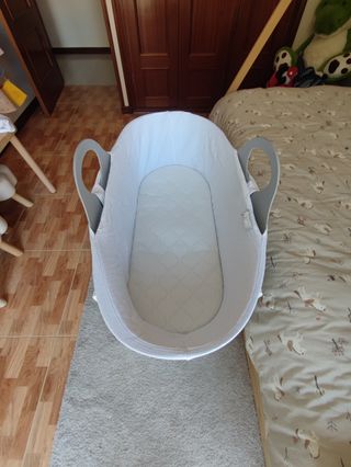 Moisés Cuna Tommee Tippee Gris