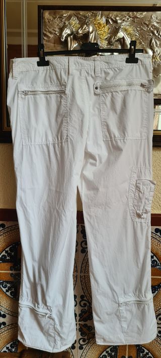 Pantalón juvenil y desenfadado. Style Vintage