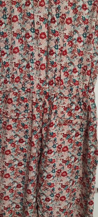 Mono floral con volantes