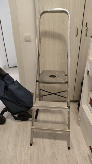Escalera de dos peldaños