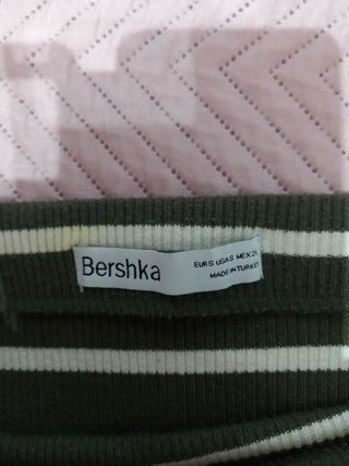 Falda verde y blanca a rayas