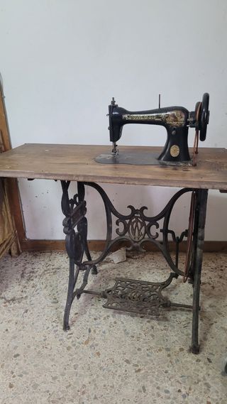 Máquina de coser antigua Singer