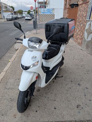 Peugeot Tweet 49cc Scooter