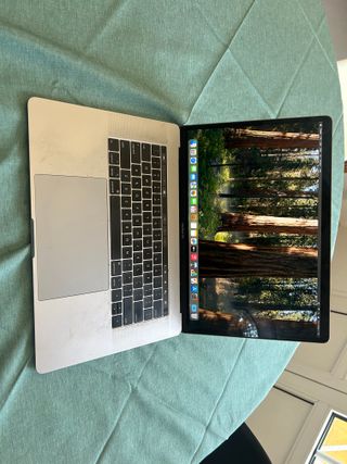 MacBook Pro 15 2018 i9 32GB RAM 1TB SSD