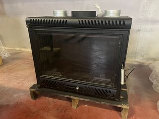 Chimenea insertable de fundición con turbinas