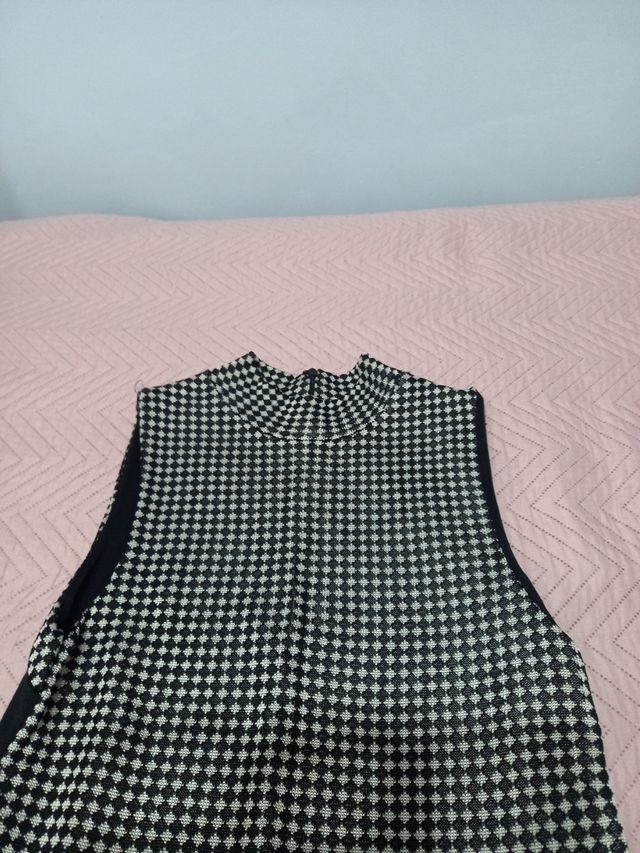 Vestido blanco y negro