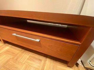 Mueble TV madera marrón