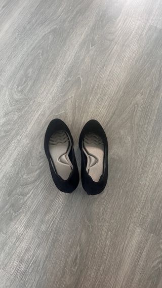 Tacones negros