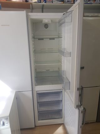 Nevera Beko con garantía y transporte