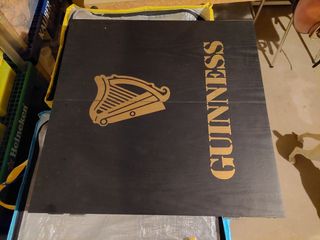 Caja de dardos Guinness