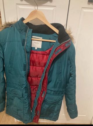 plumas pepe jeans talla 12 años con capucha.