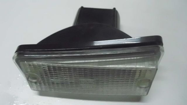 PILOTO DELANTERO IZQUIERDO BLANCO S-133 GMD21NUEVO