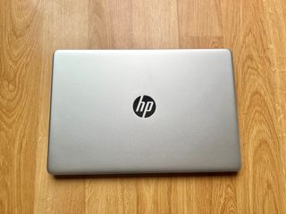 Portátil - HP 15.6" Full HD, Intel i3