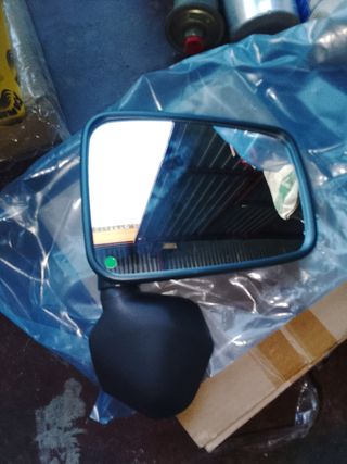 Retrovisor R.Expres y Ford Transit,tengo la pareja