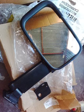 Retrovisor R.Expres y Ford Transit,tengo la pareja