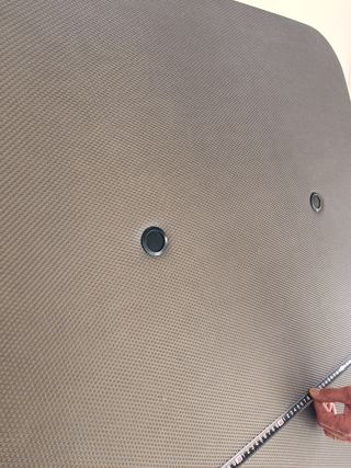 Base de cama negra con patas un mes usado