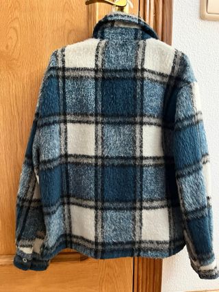 Cazadora Zara cuadros azul blanco
PRECIO NEGOCIBLE