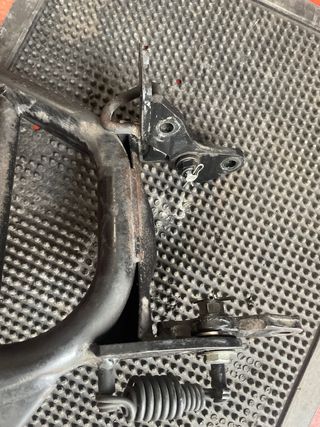 Caballete Central Suzuki Burgman 125 (2007)