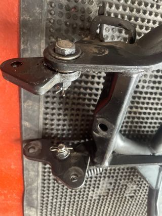 Caballete Central Suzuki Burgman 125 (2007)